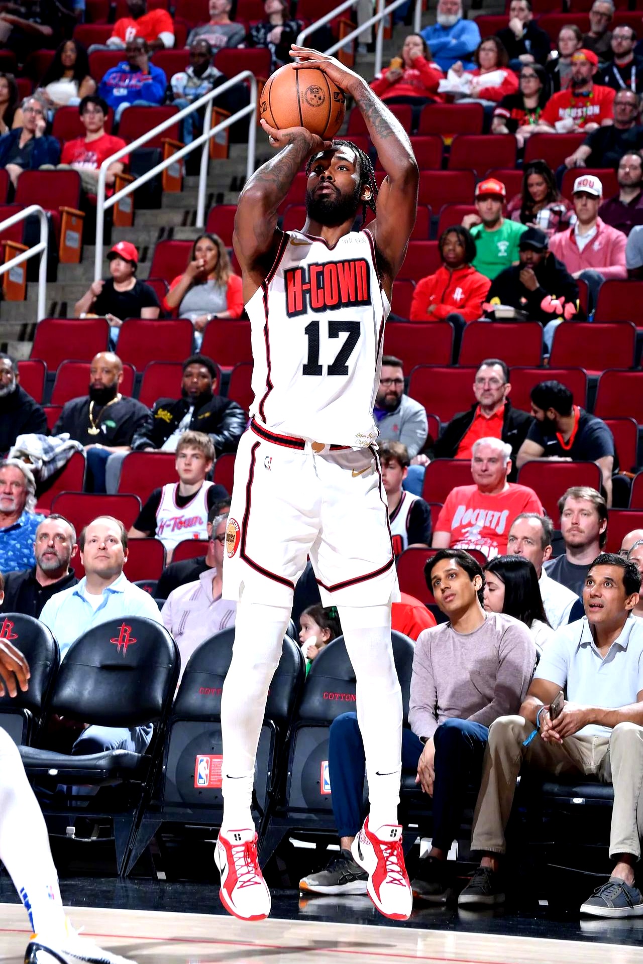 凭借连续三 凭借连续三