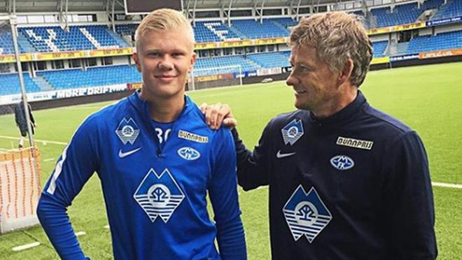 巴萨后防大 巴萨后防大